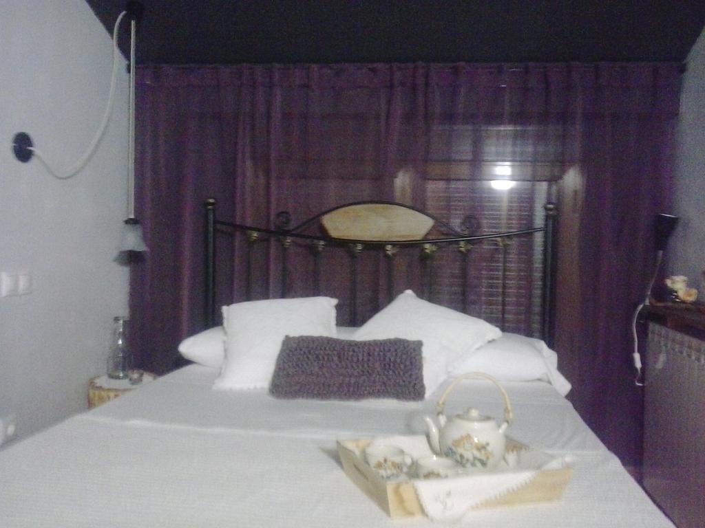 Hostal Royuela Room photo